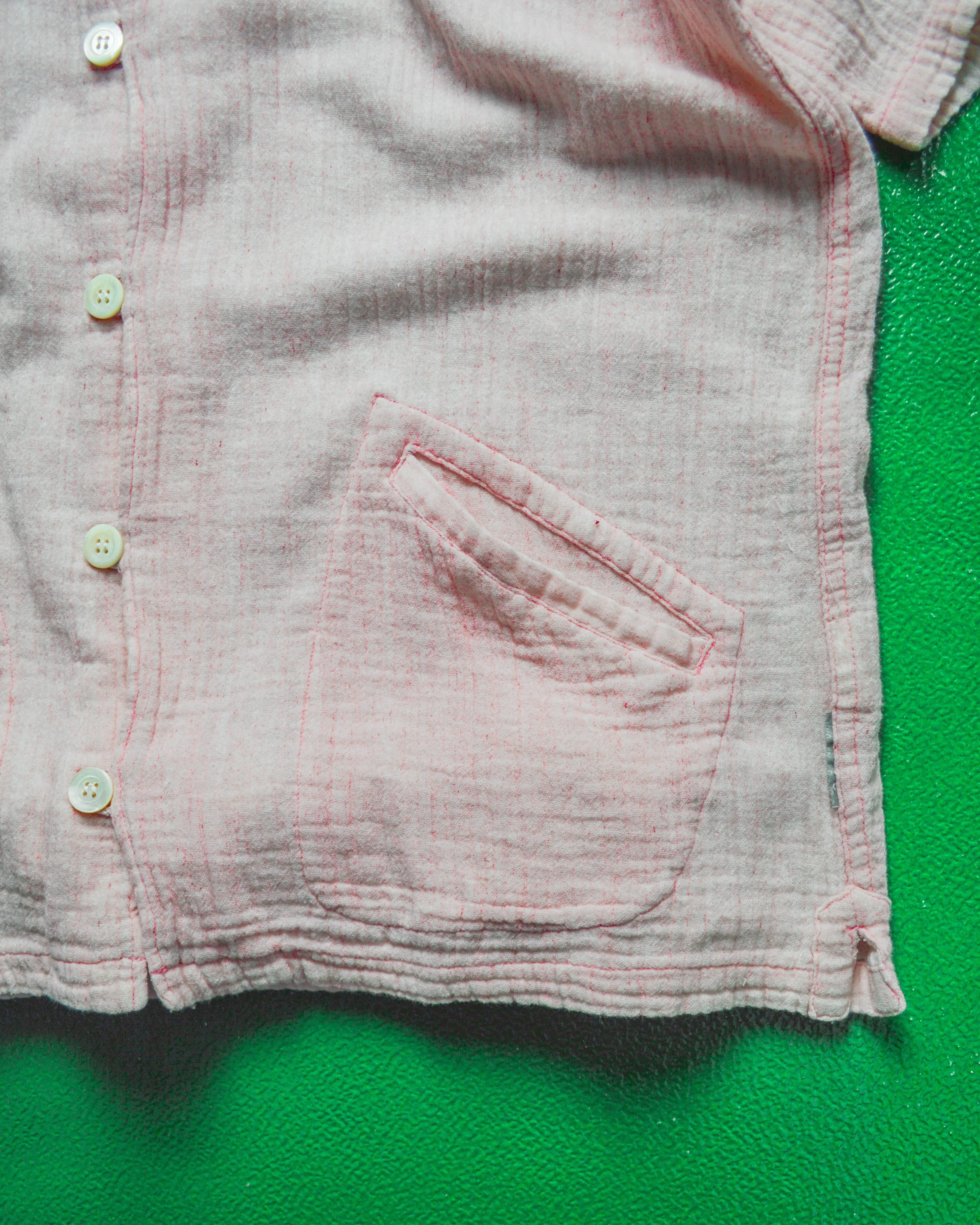 90s Baby Pink Textured Linen Shirt (~L~)
