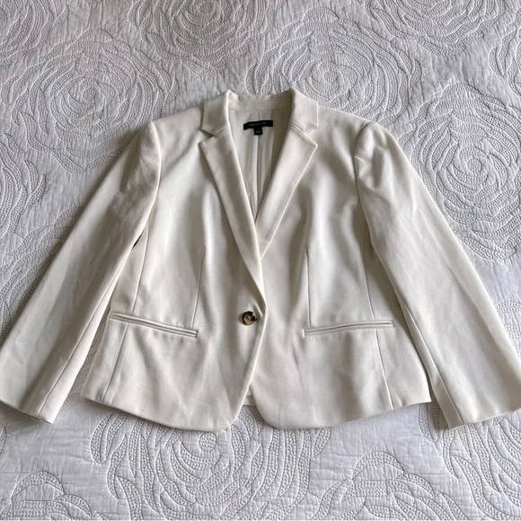 Ann Taylor - The Newbury Blazer in Knit Twill - White