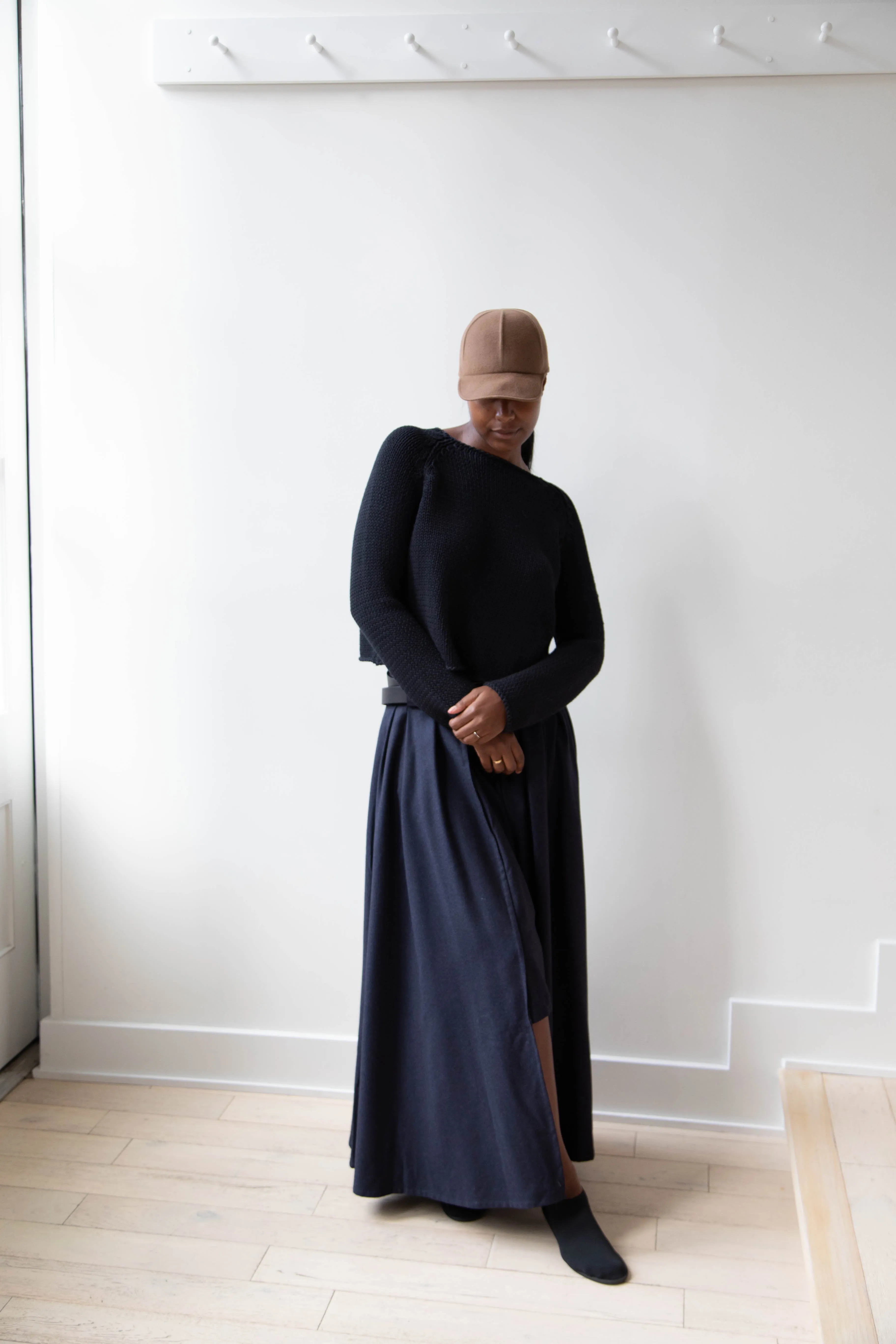 Apuntob | Soft Cotton Sweater in Black