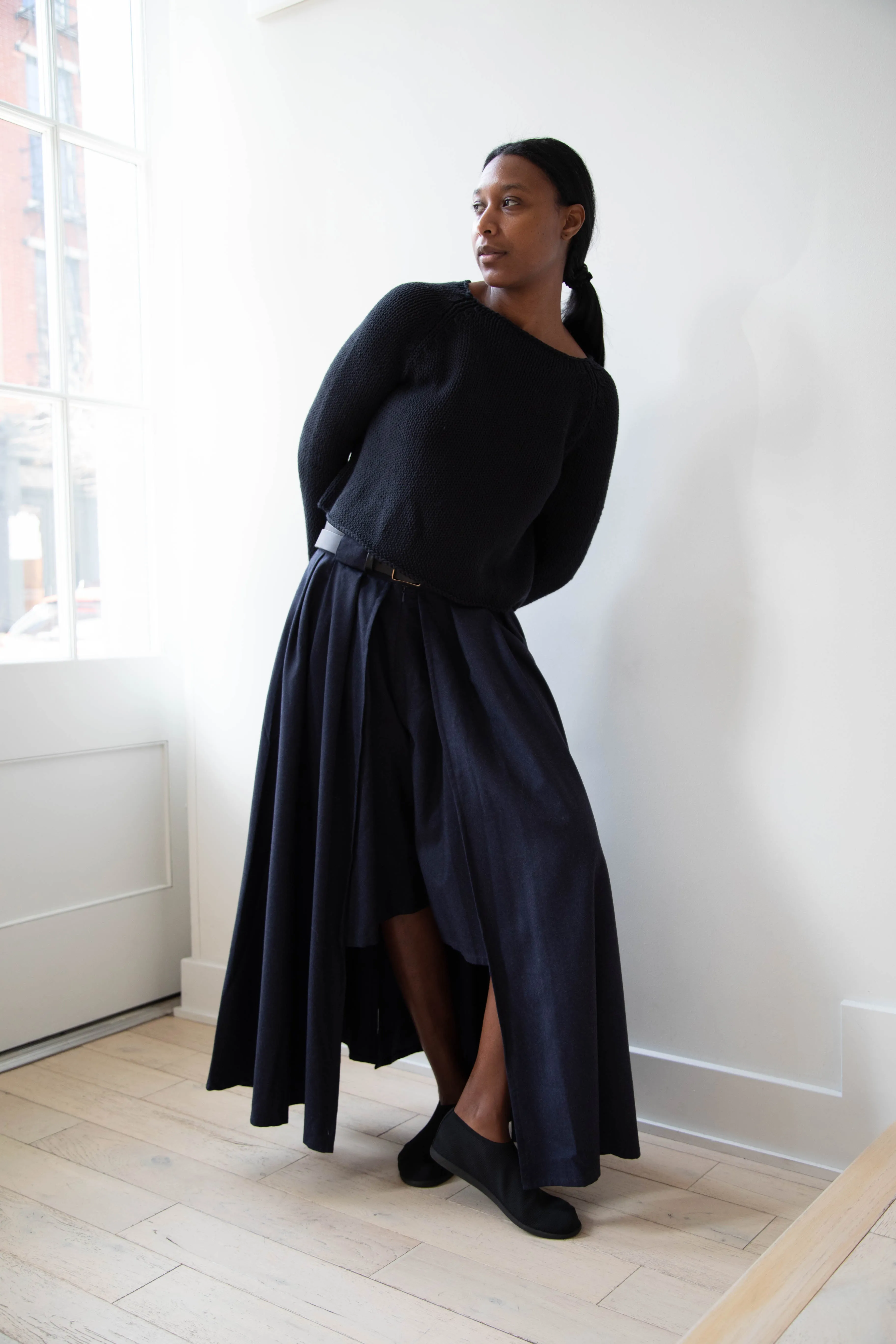 Apuntob | Soft Cotton Sweater in Black