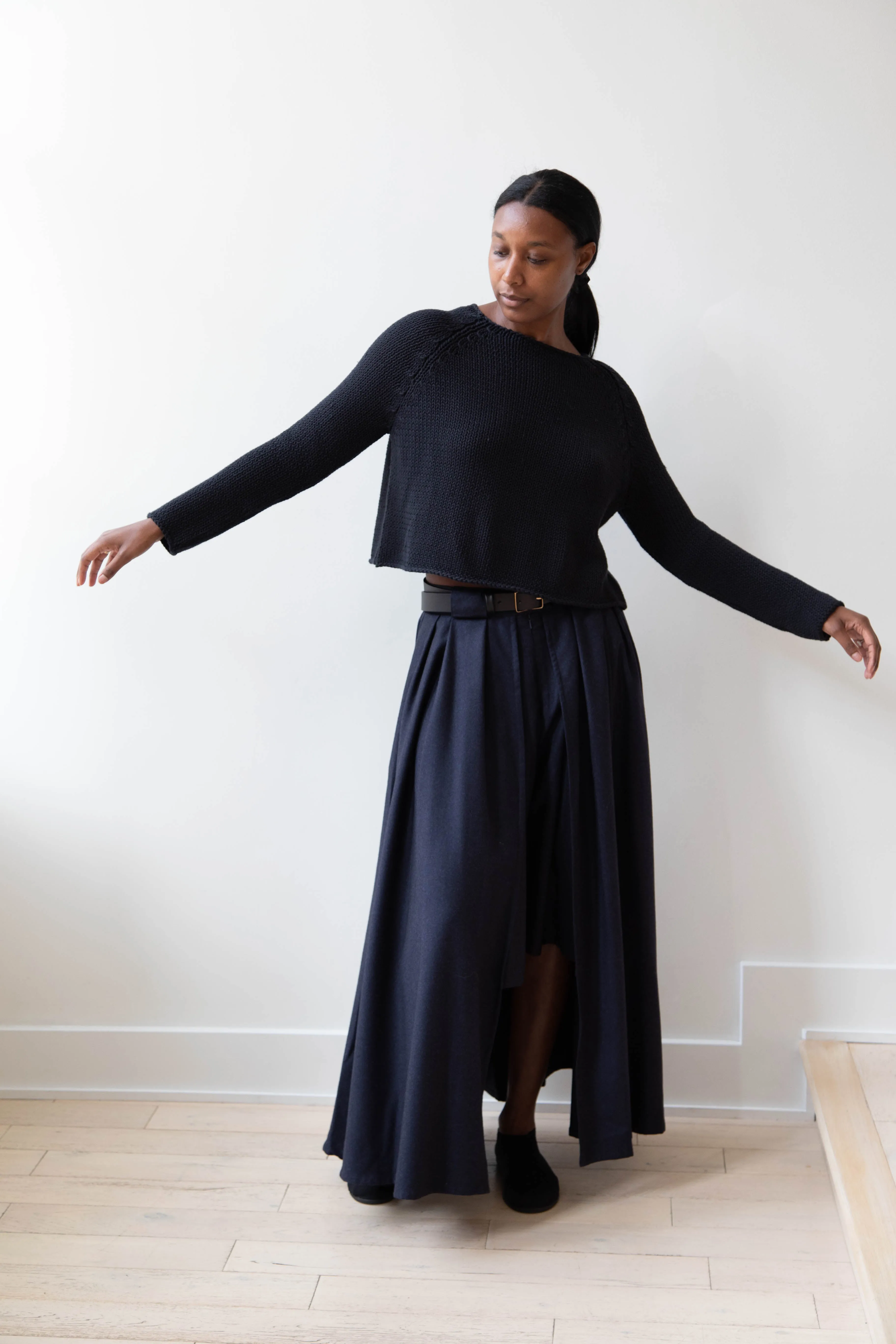 Apuntob | Soft Cotton Sweater in Black
