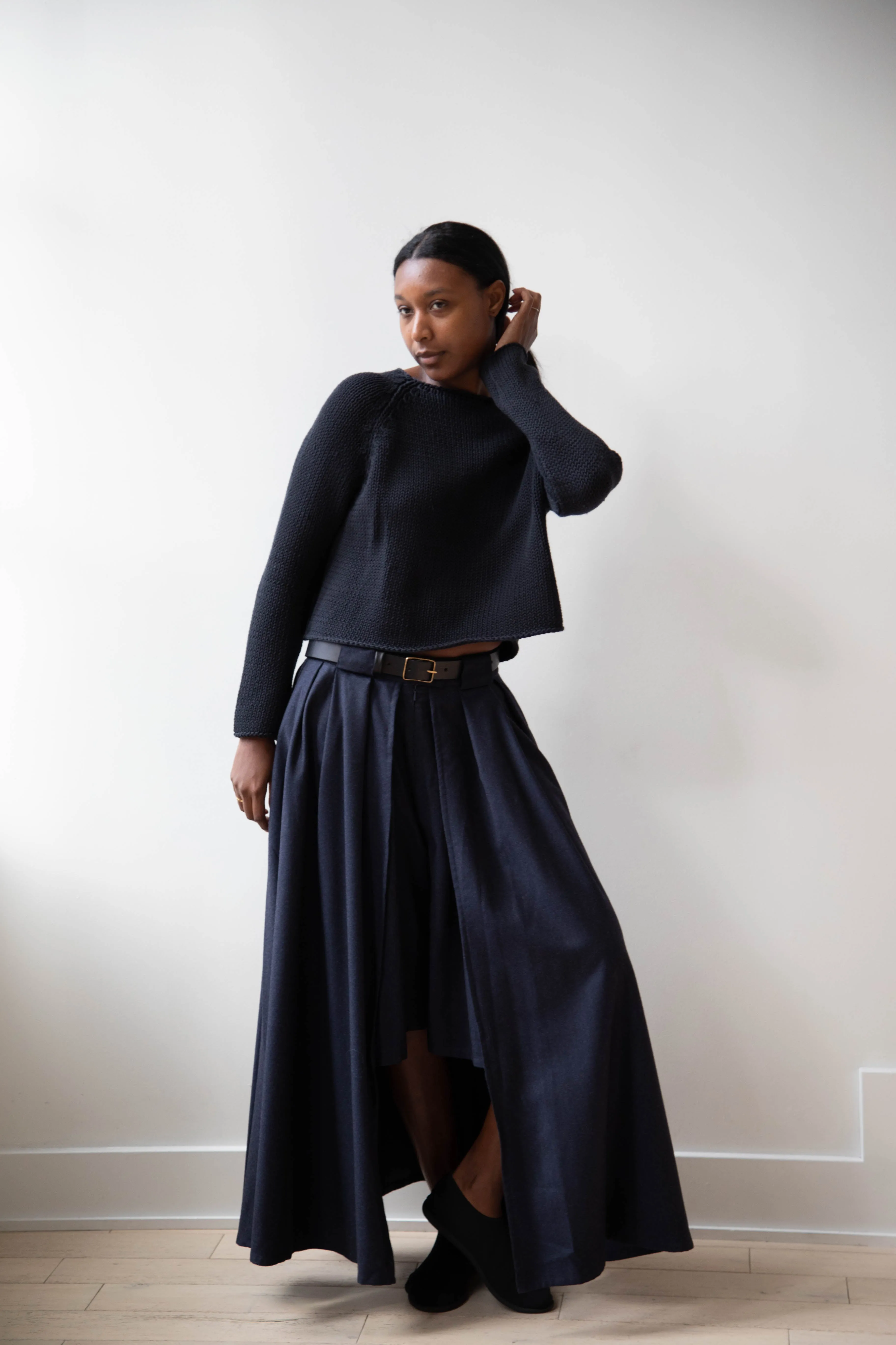 Apuntob | Soft Cotton Sweater in Black