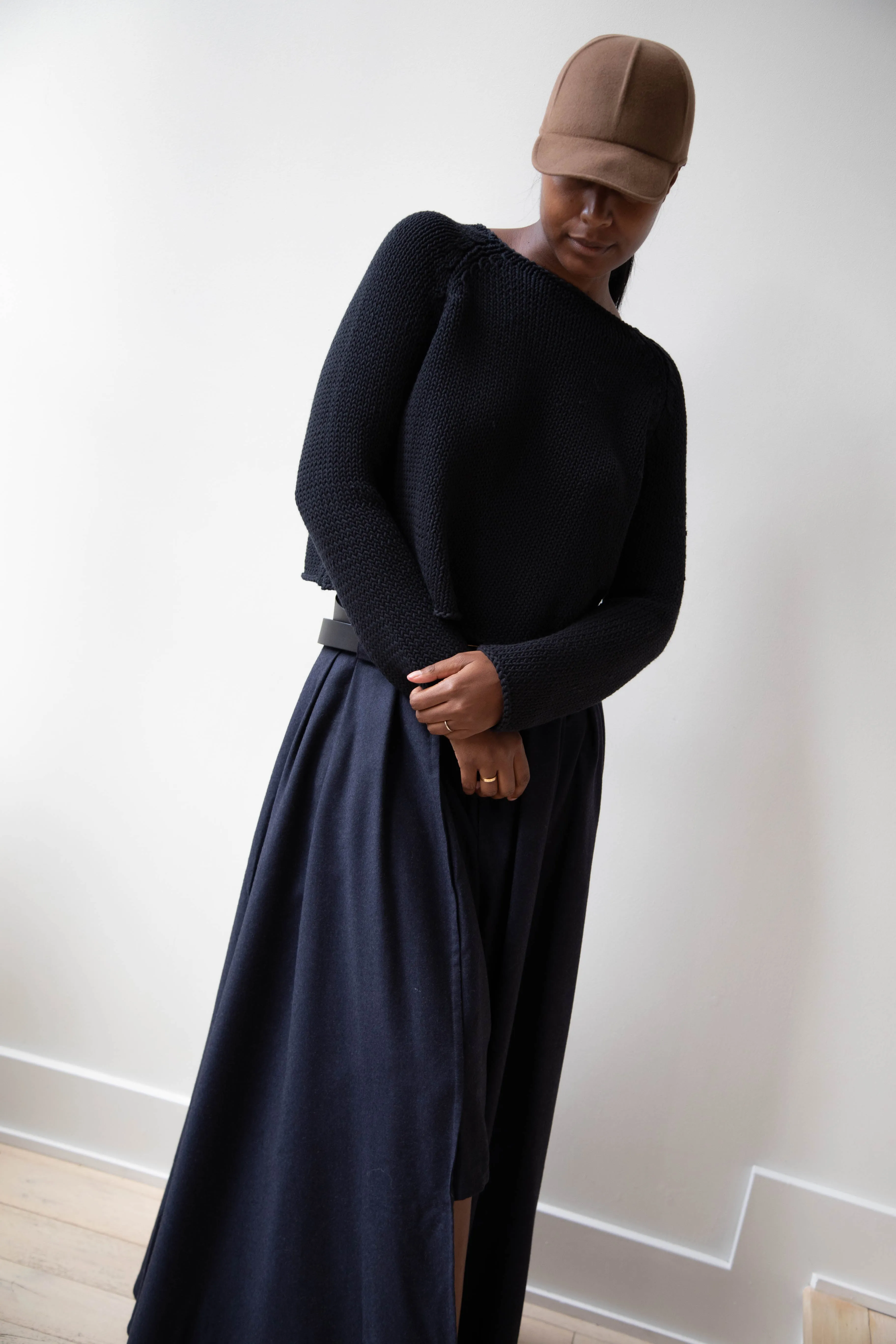 Apuntob | Soft Cotton Sweater in Black