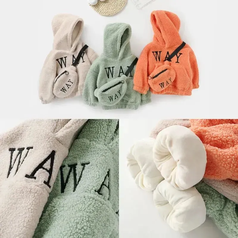 Autumn Winter Children’s Hoodies Fashionable Letter Print Sweatshirts with Complimentary Bag Warm Velvet Lined Coats