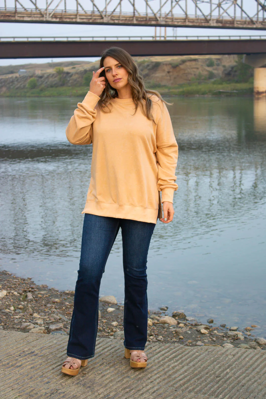 Beckett Oversized Sweatshirt-Khaki