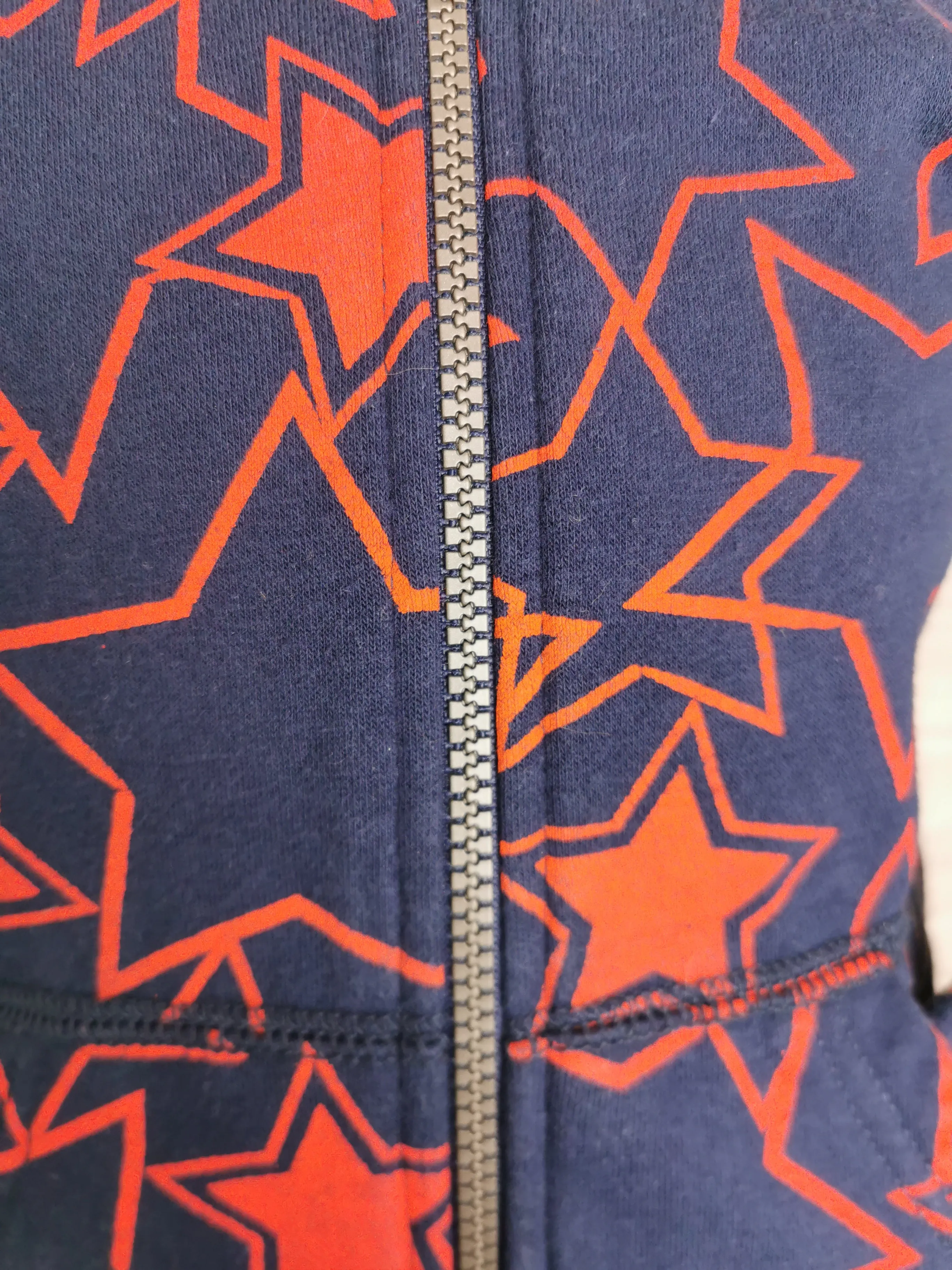 BOY SIZE 3 YEARS - CHILDREN'S PLACE, Graphic Zippered Hoodie EUC B29