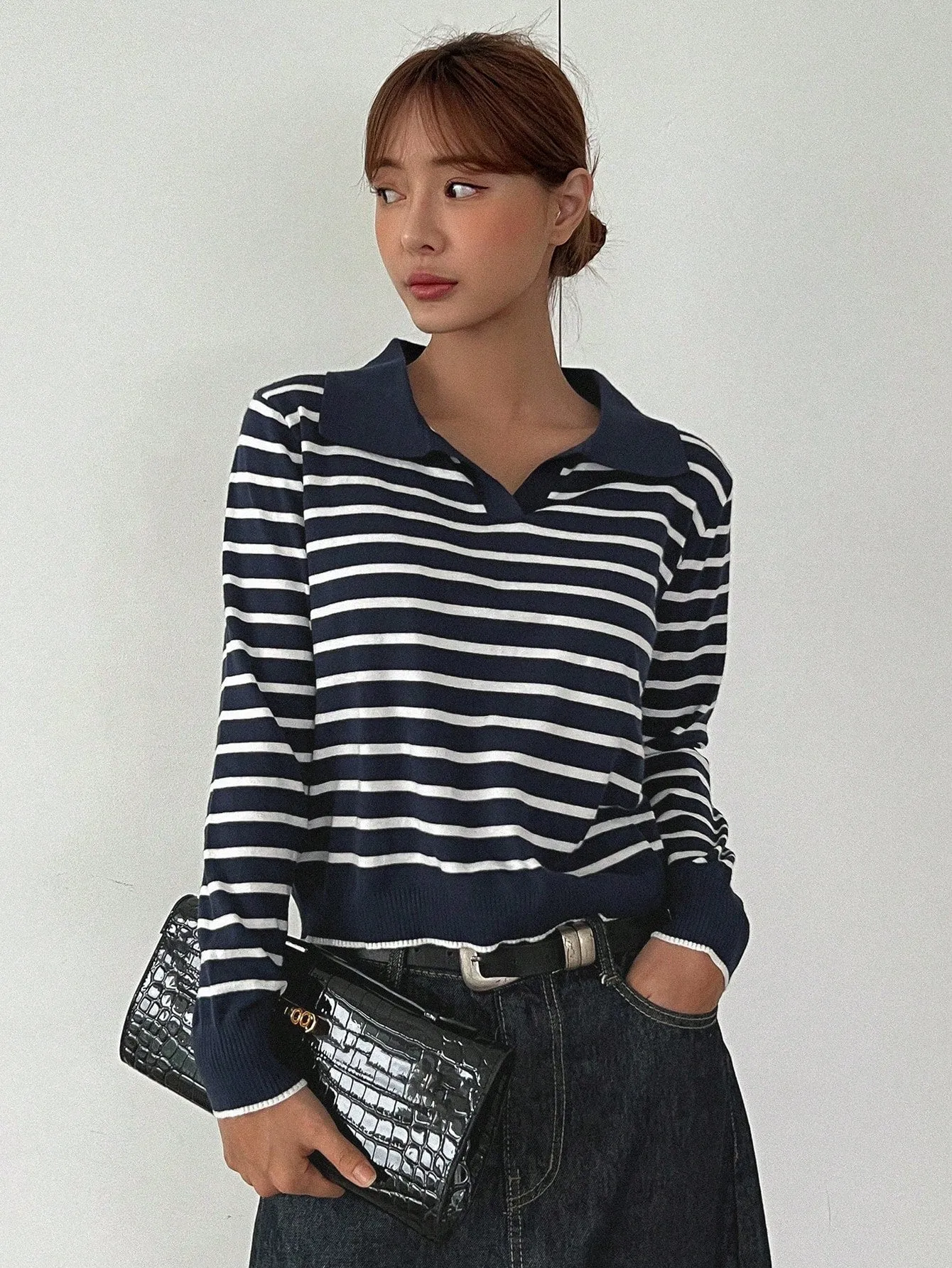 DAZY Striped Pattern Collared Sweater