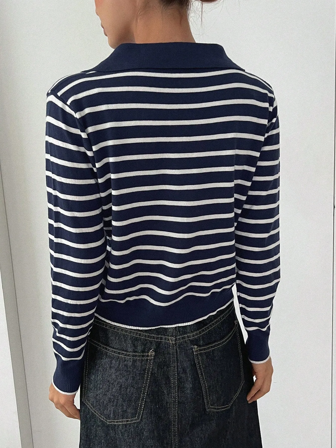 DAZY Striped Pattern Collared Sweater