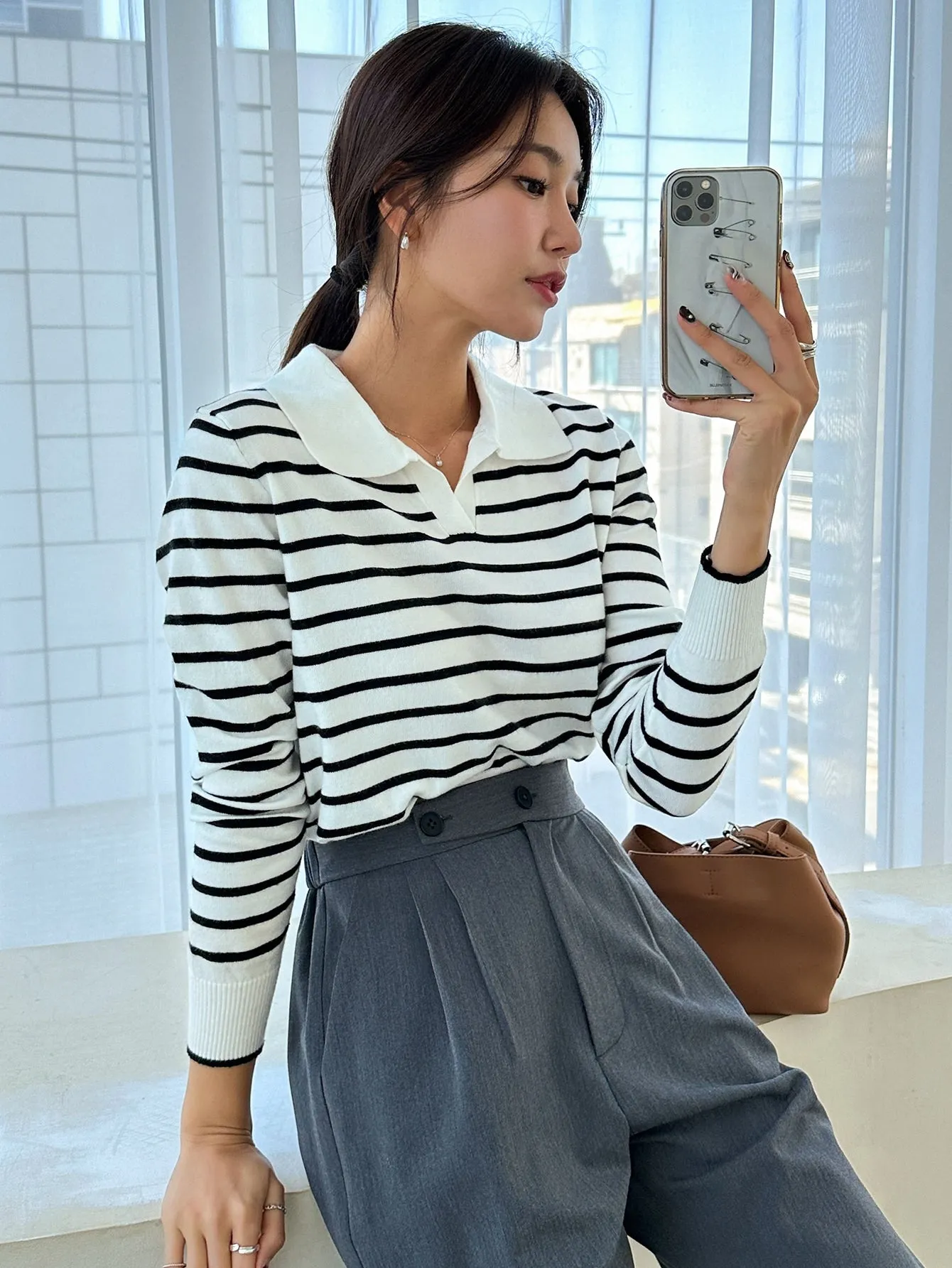 DAZY Striped Pattern Collared Sweater