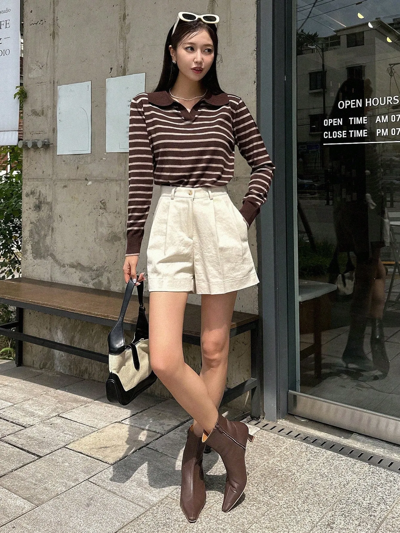 DAZY Striped Pattern Collared Sweater