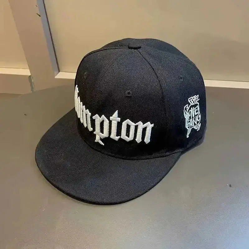 Flat brim unisex hip-hop baseball cap with embroidery, adjustable streetwear hat for outdoor use and sun protection