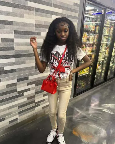 Graphic Statement Short Sleeve Printed Relaxed-Fit T-Shirt