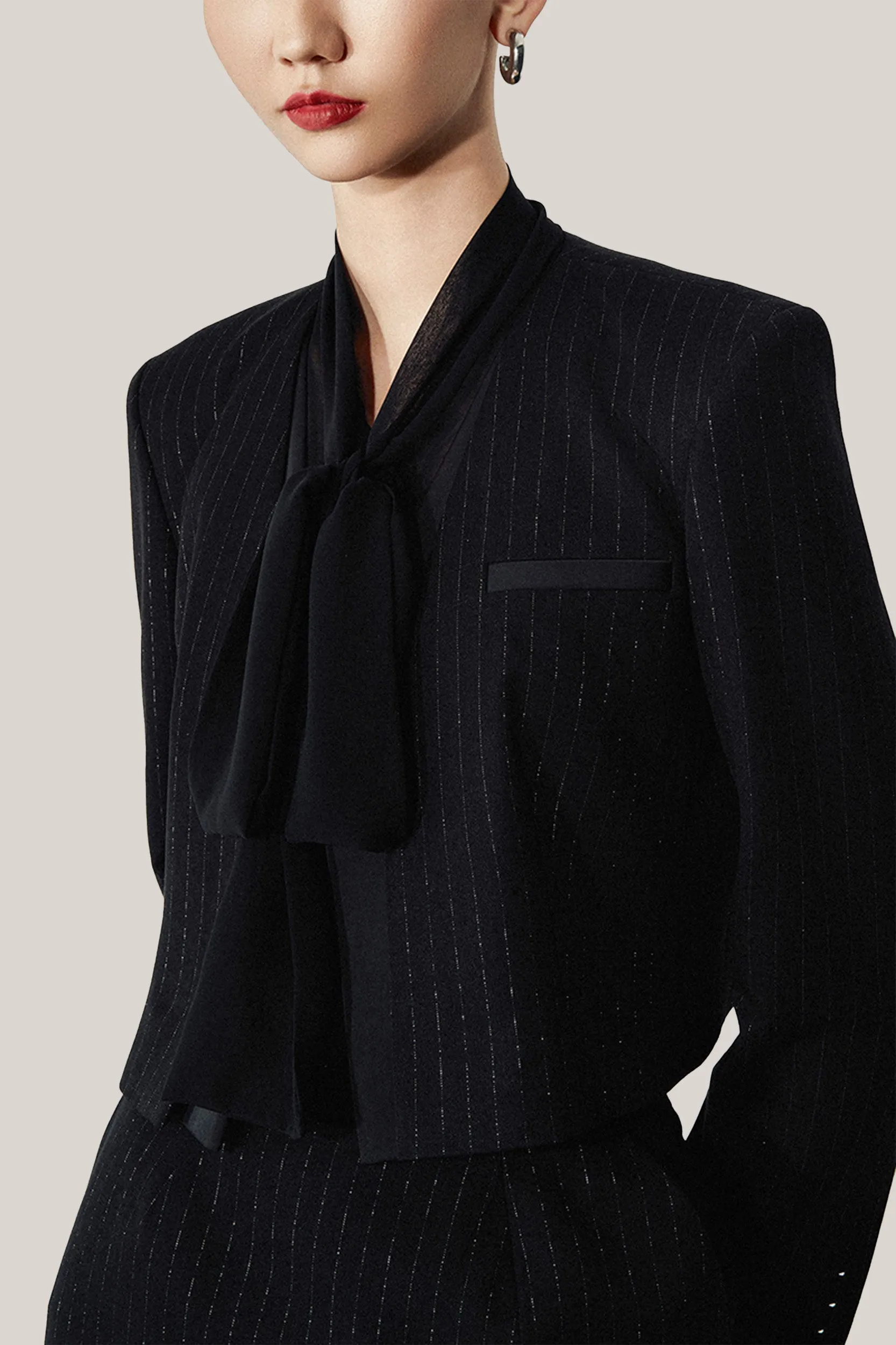 HOBB • Soleil Cropped V-Neck Twill Jacket