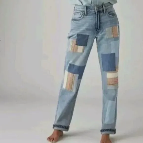 Lucky Legend Mid-Rise Boy Relaxed Straight Leg Jeans; Big Break Wash Size 10