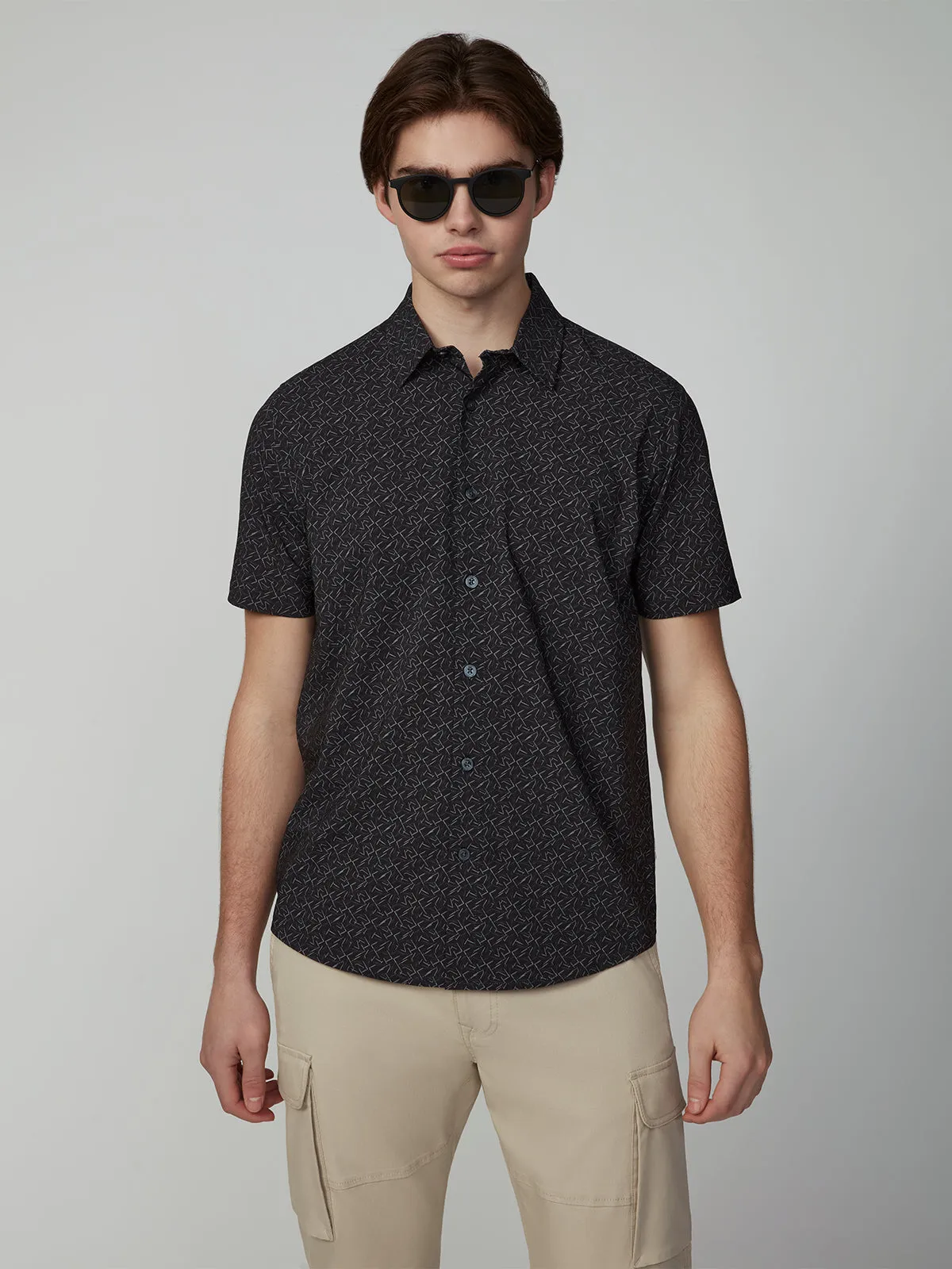 Men's Short Sleeve Textured 4-Way Stretch Print Shirt