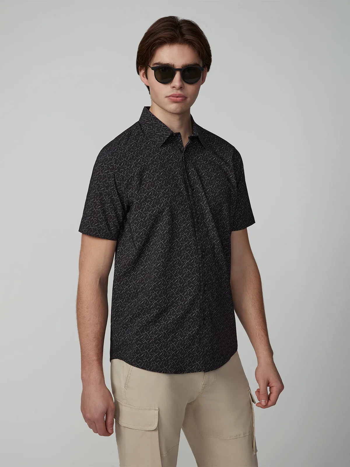 Men's Short Sleeve Textured 4-Way Stretch Print Shirt