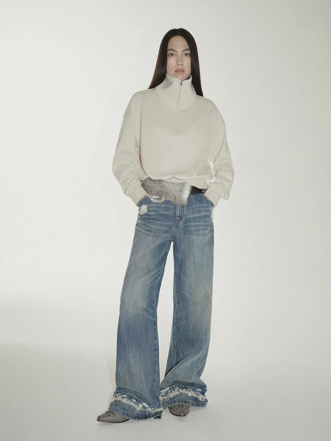 Minimalist Zip-Up Sweatshirt