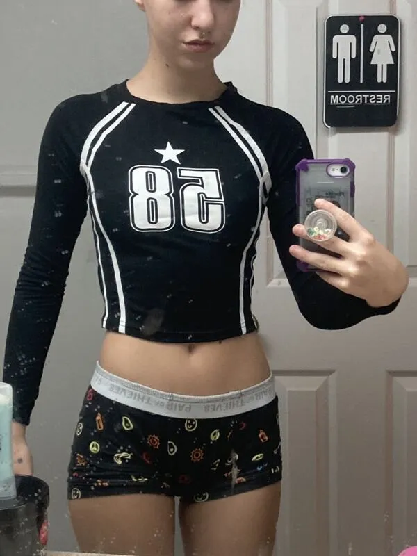 Modern Americana Contrast Color Letter Print Long Sleeve Crop Top