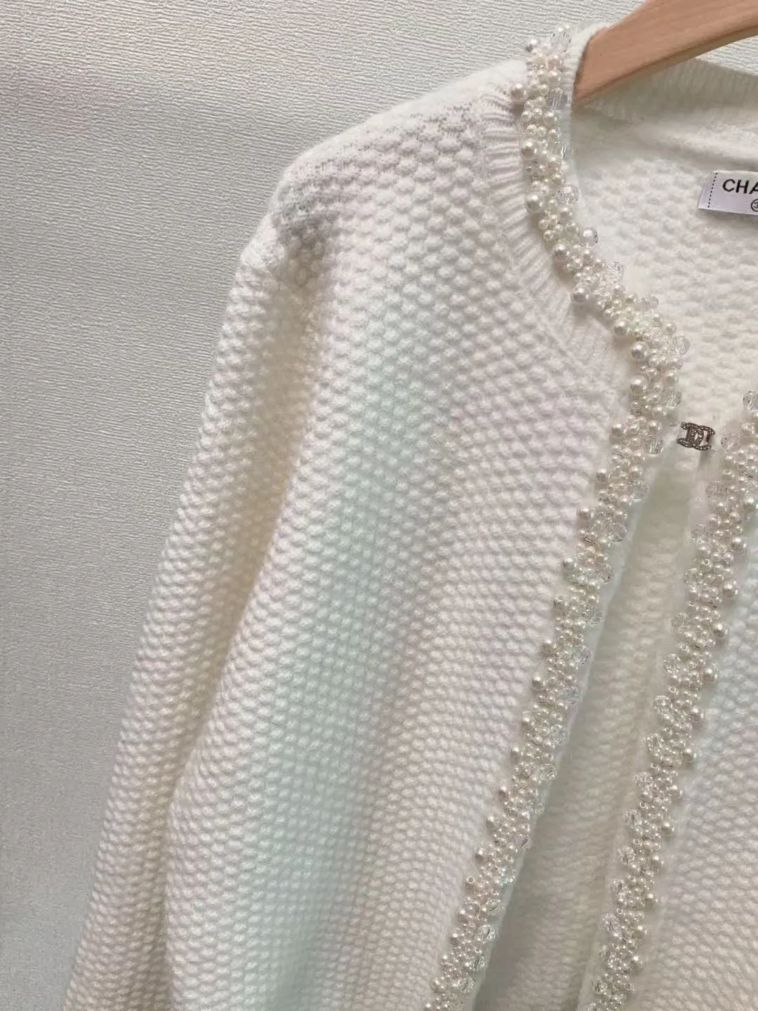 New knitted long sleeve