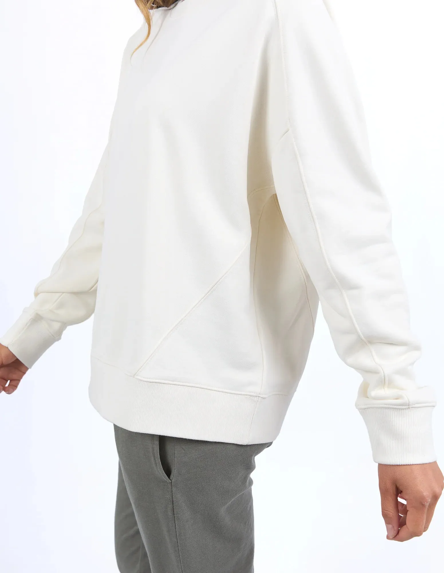 Nina Fleece Crew – Pearl