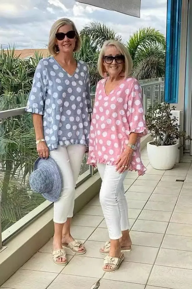 Noemi - V-neck Printed Top