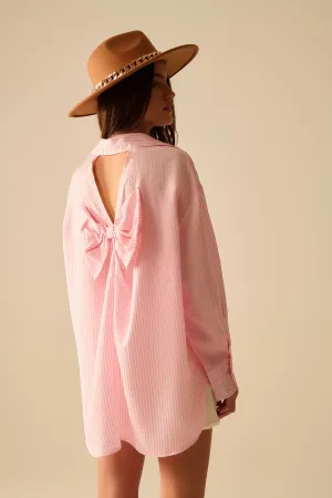 oversized baby pink shirt with bow in the back