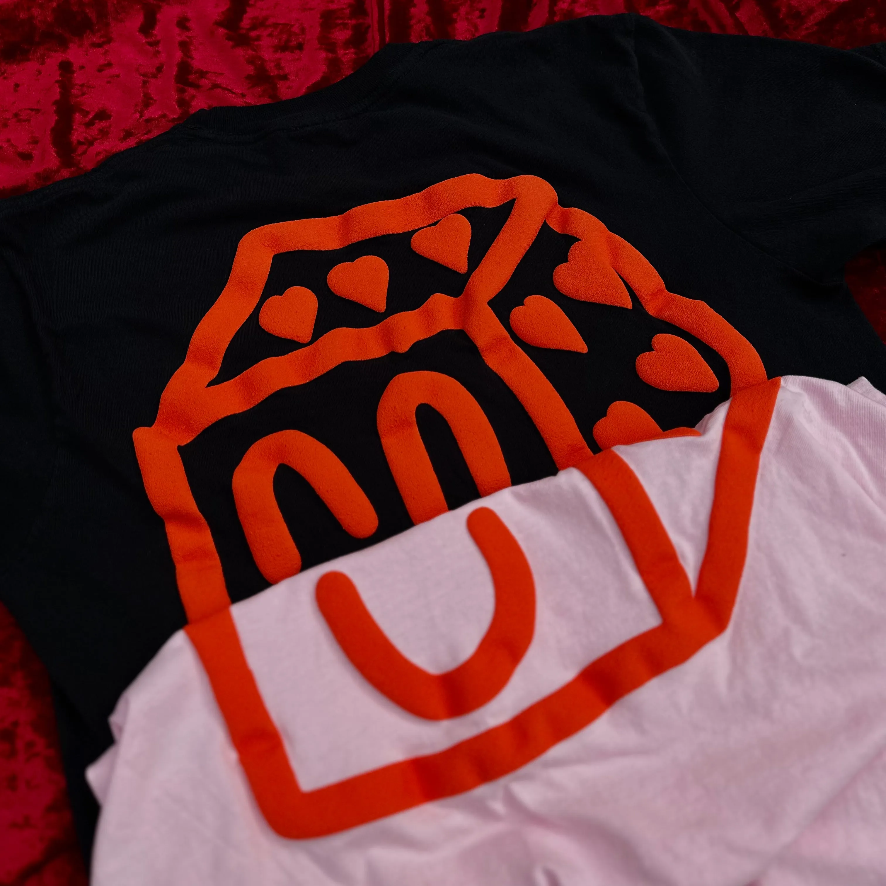 PUFFY HAPPY HEART DICE BOY SHIRT - PINK