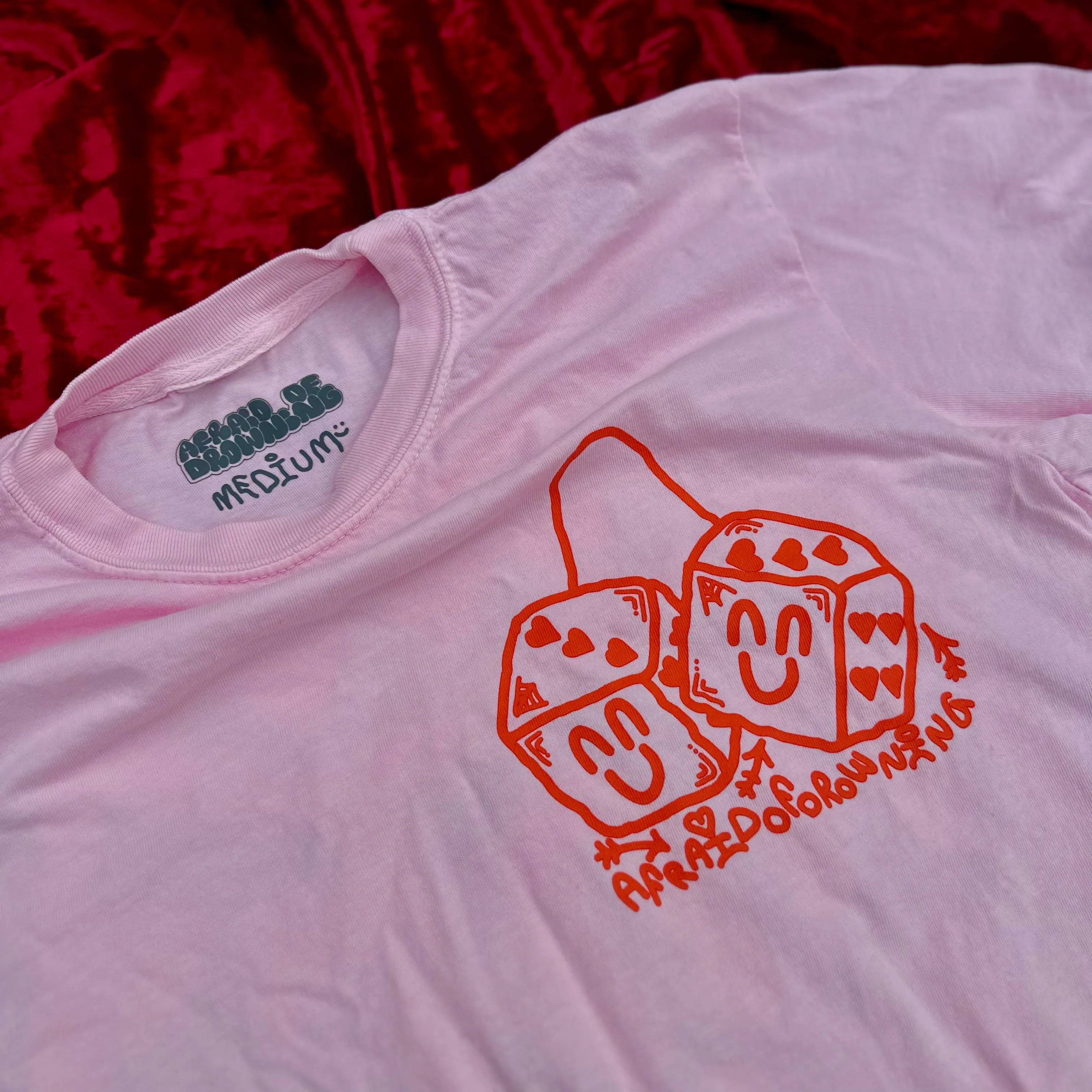 PUFFY HAPPY HEART DICE BOY SHIRT - PINK