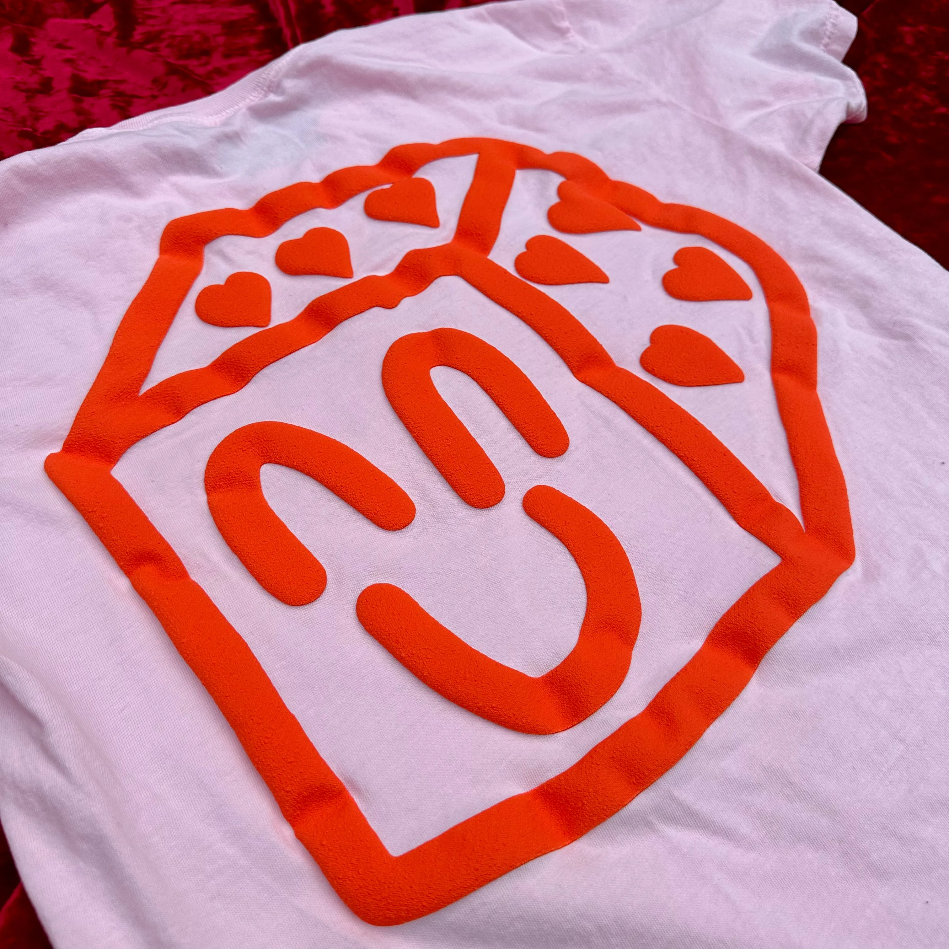 PUFFY HAPPY HEART DICE BOY SHIRT - PINK
