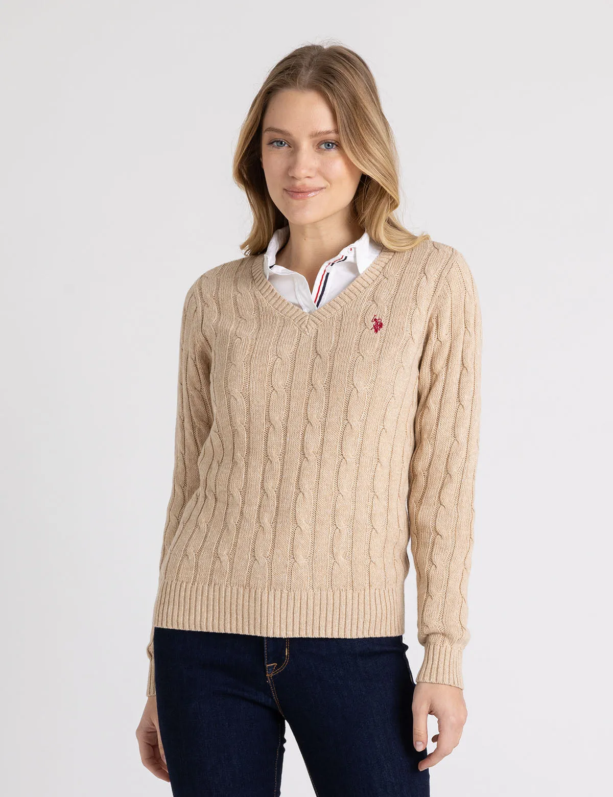SOFT CABLE V-NECK SWEATER