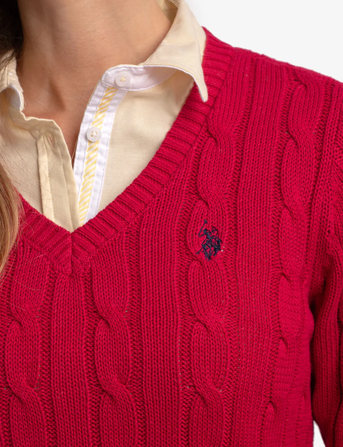 SOFT CABLE V-NECK SWEATER