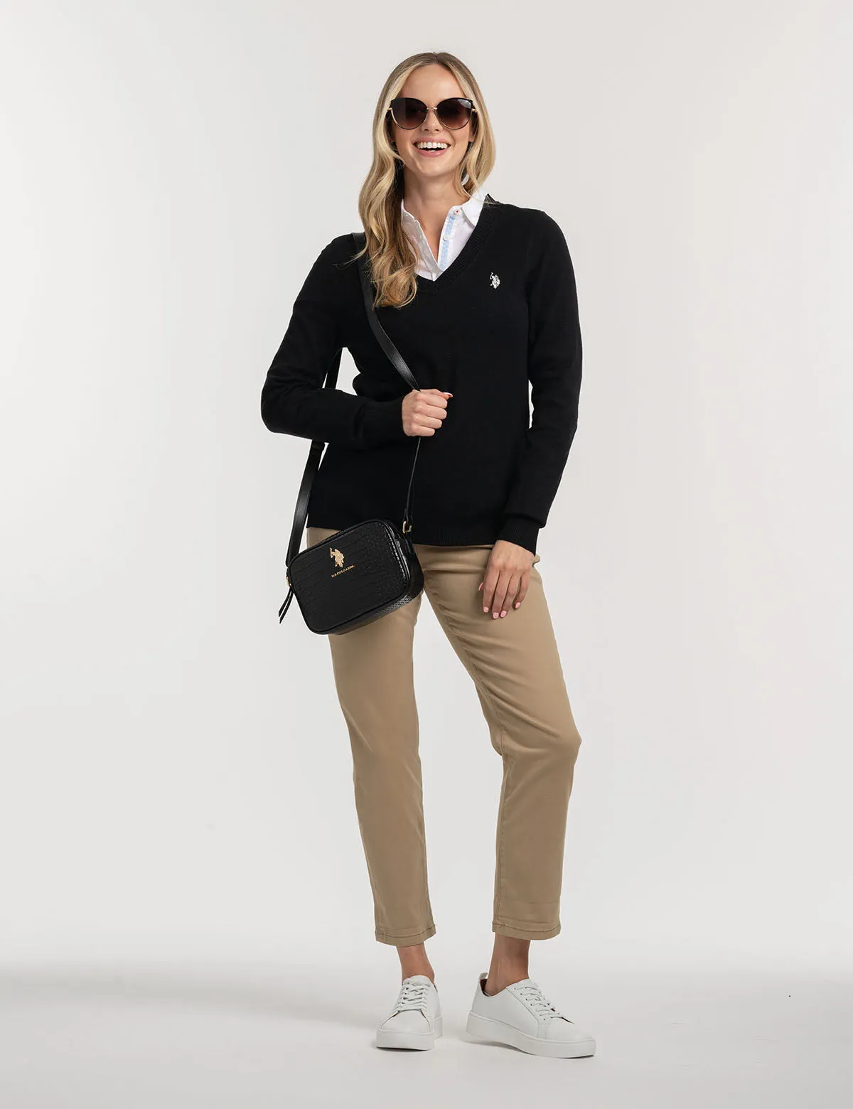 SOFT TOUCH V-NECK SWEATER