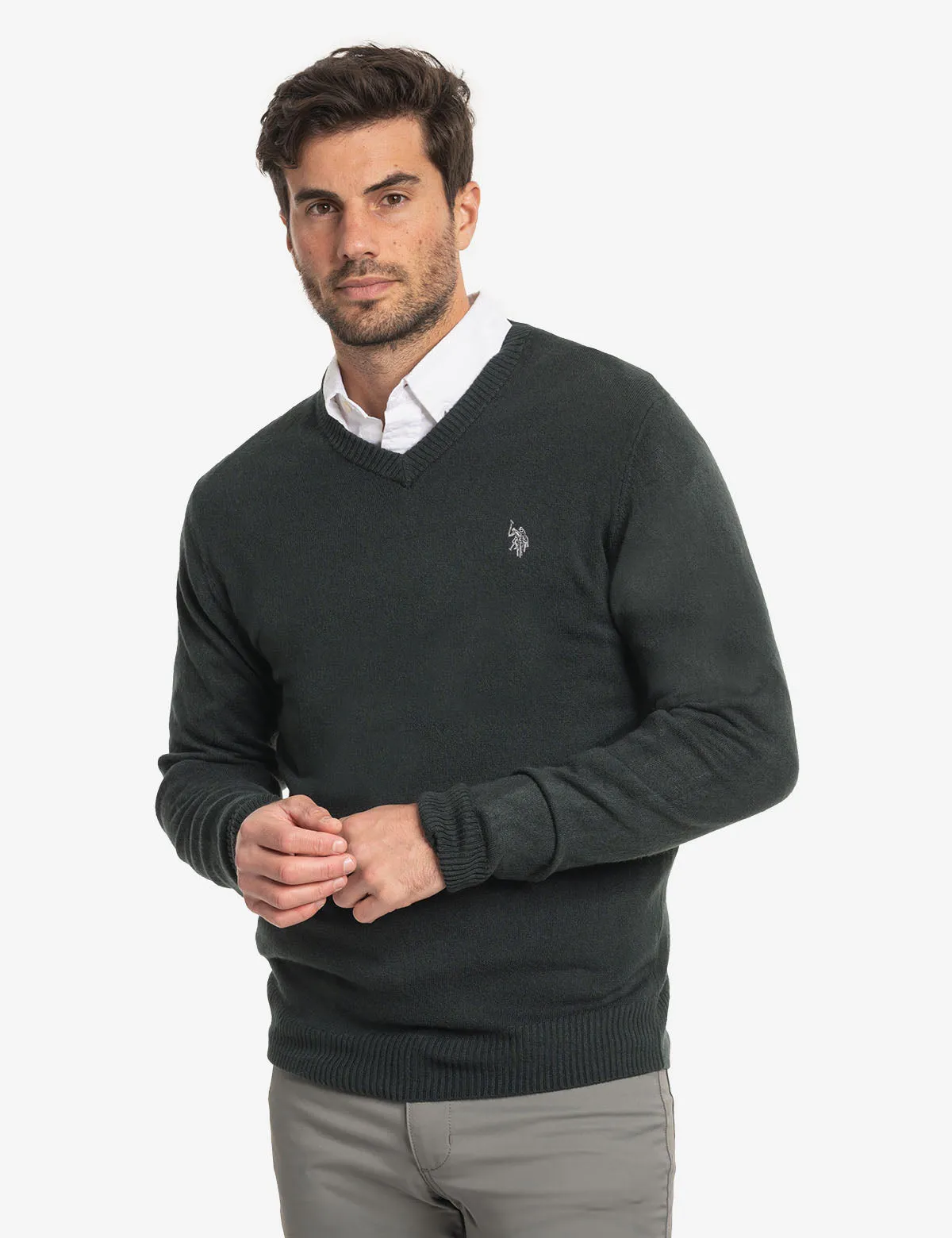 SOFT V-NECK SWEATER
