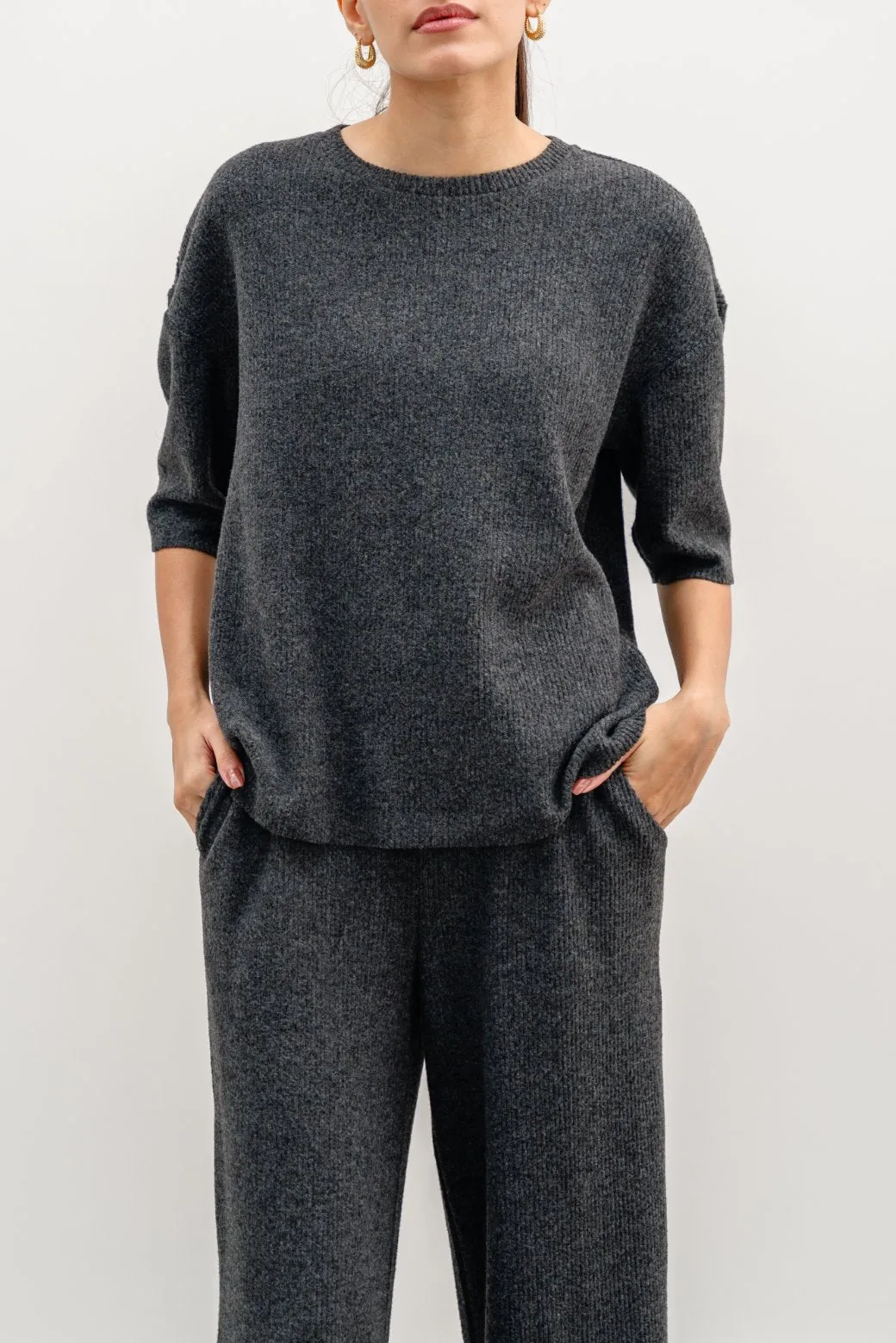 TEXTURED TEE