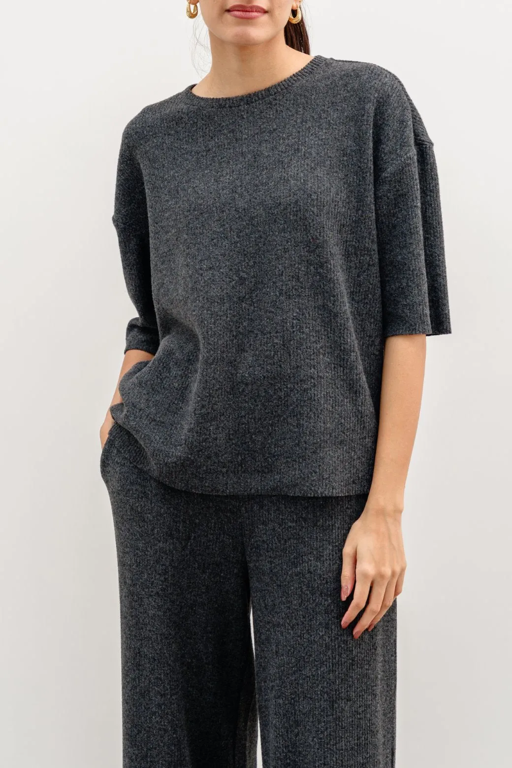 TEXTURED TEE