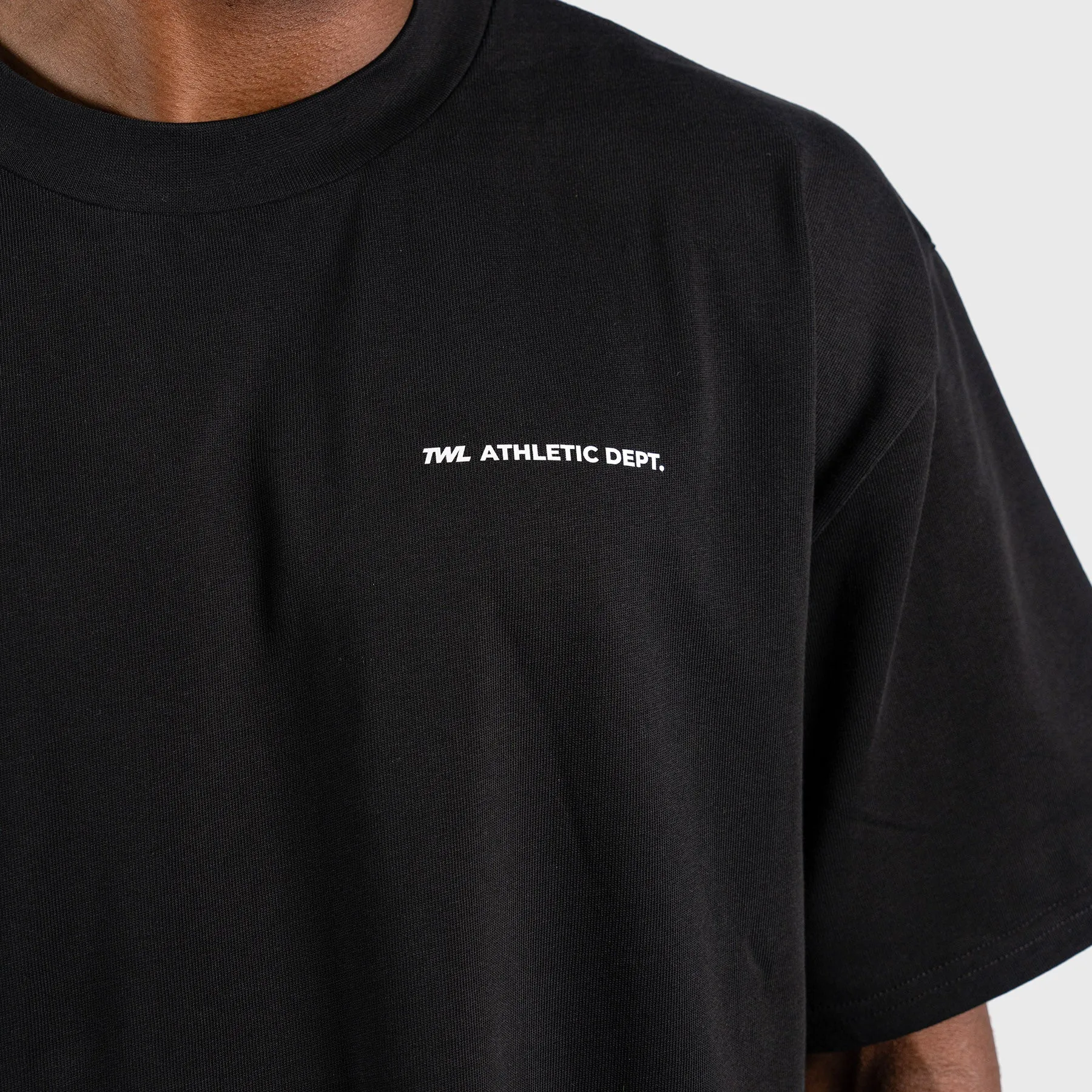 TWL - LIFESTYLE OVERSIZED T-SHIRT - FITNESS COLLECTION - ATHLETIC DEPT/BLACK