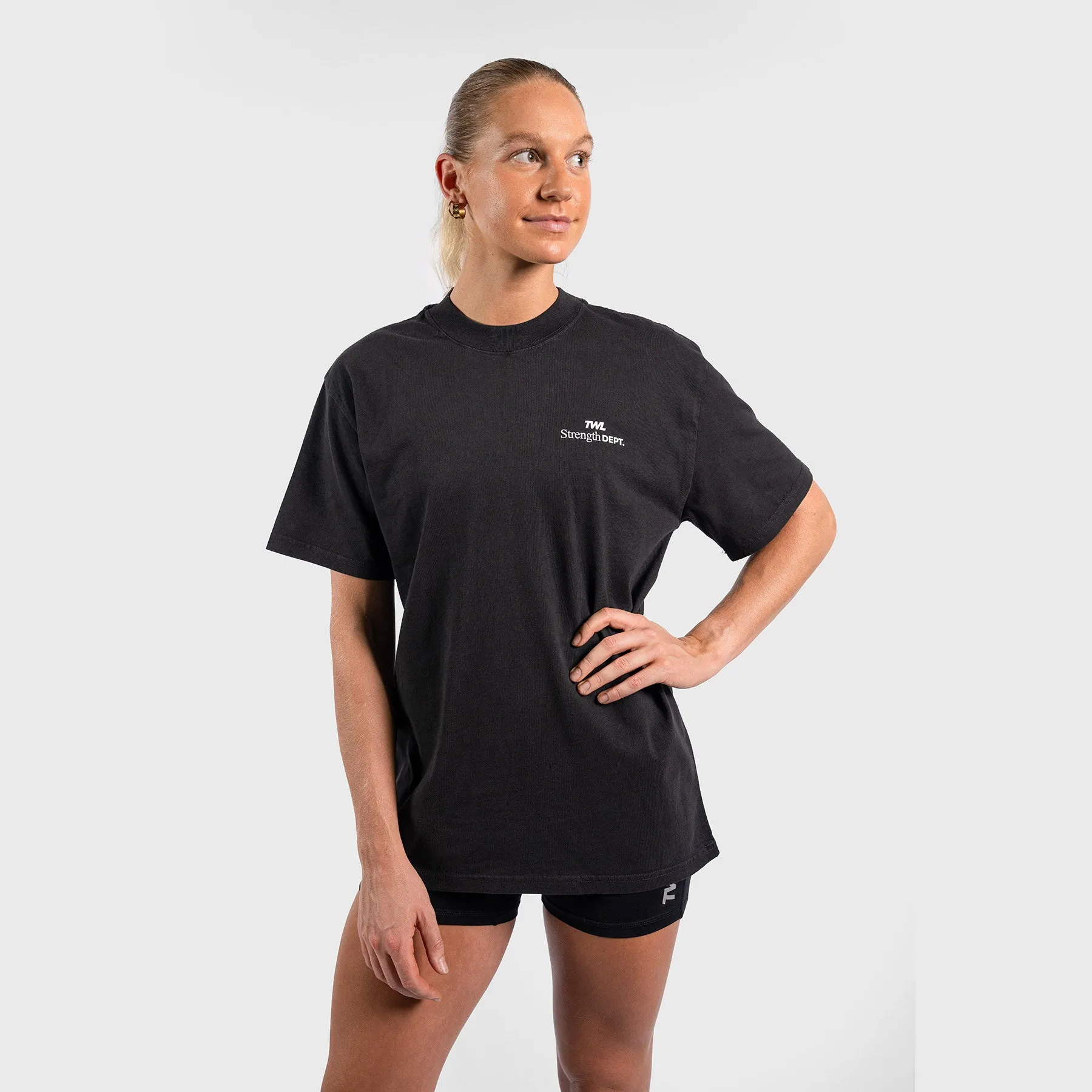 TWL - LIFESTYLE OVERSIZED T-SHIRT - FITNESS COLLECTION - STRENGTH DEPT/WASHED BLACK