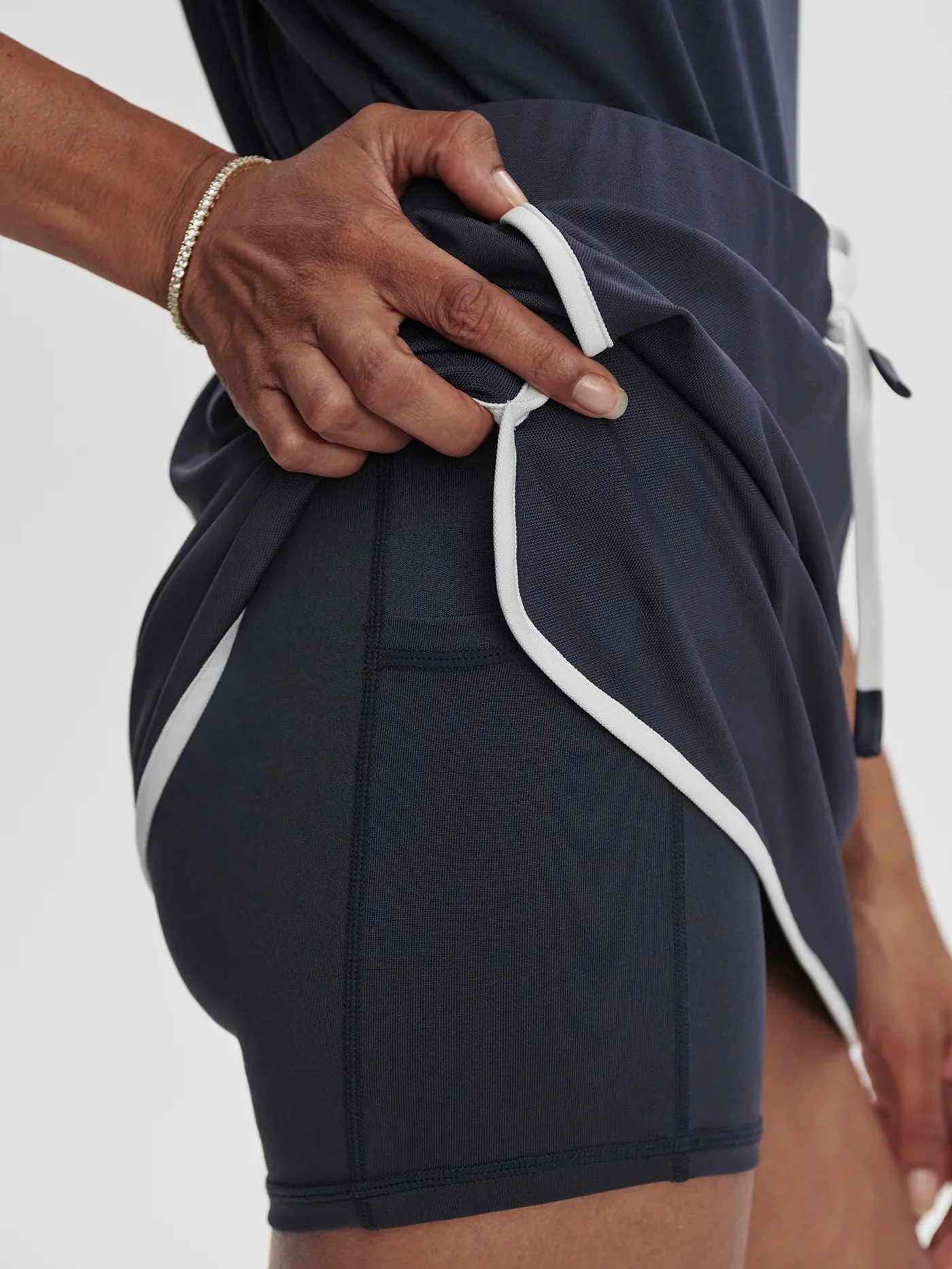 Varley Archer Mid-Rise Skort 13.5"