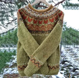 Women's Round Neck Multicolor Pullover Sweater