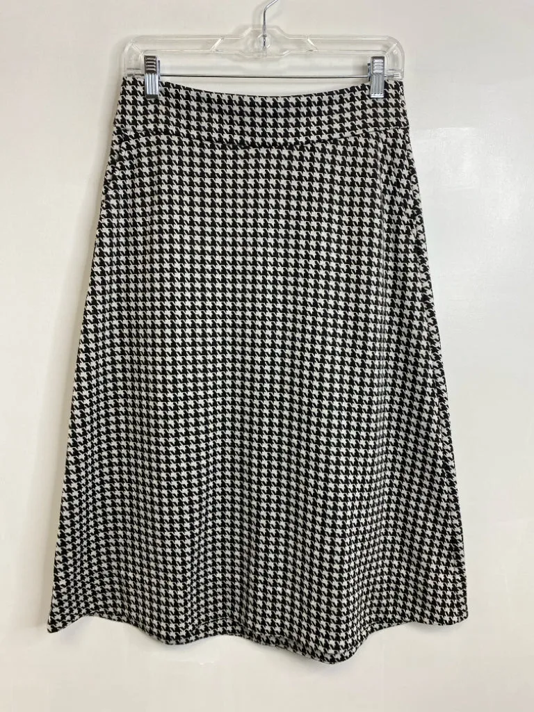 Womens Size 4 Misses Black Cabi Skirt