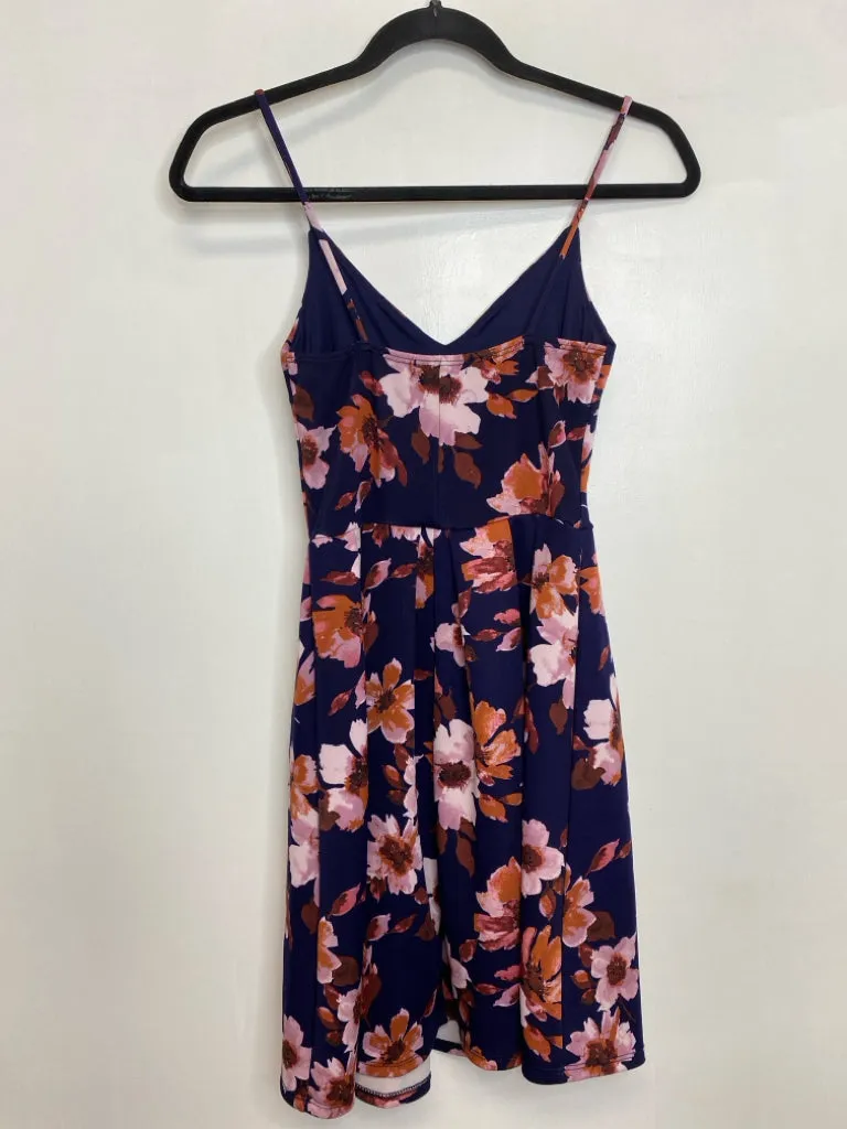 Womens Size XSm Misses Navy Soprano Dress